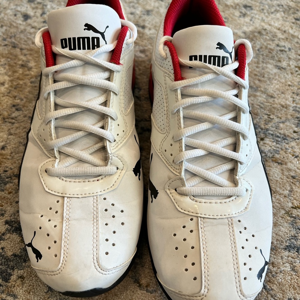 Tazon 6 Sneaker by Puma